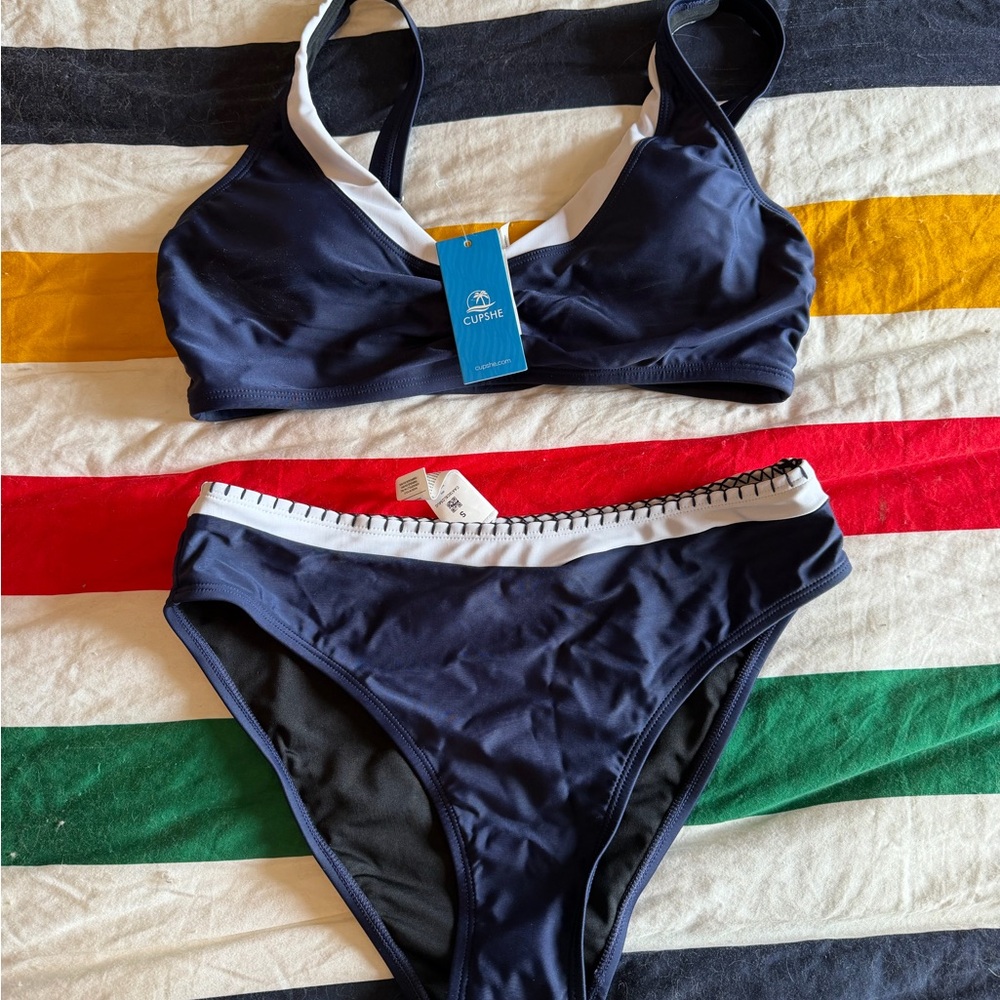 Cupshe Navy & White Contrast Trim Bikini Set
